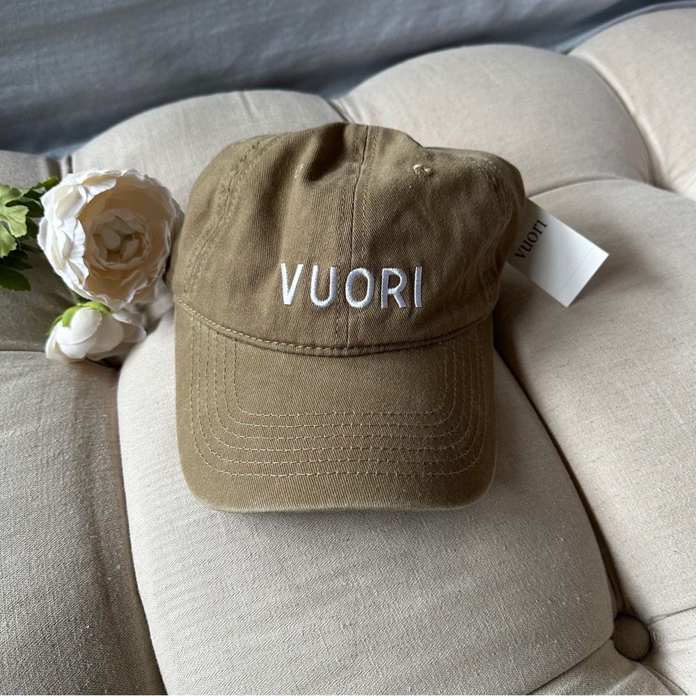 🆕 {Vuori} Ball Cap Camel